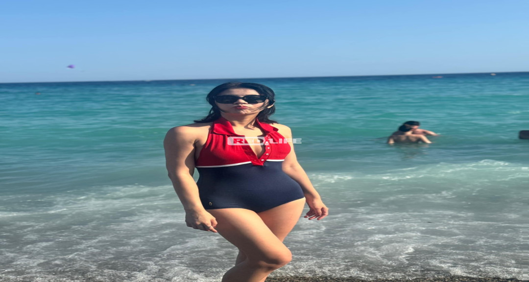 Both Incall and Outcall Sessions